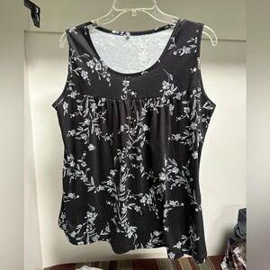 Black and White Floral Top